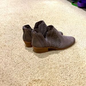 Vince Camuto booties. Size 9M